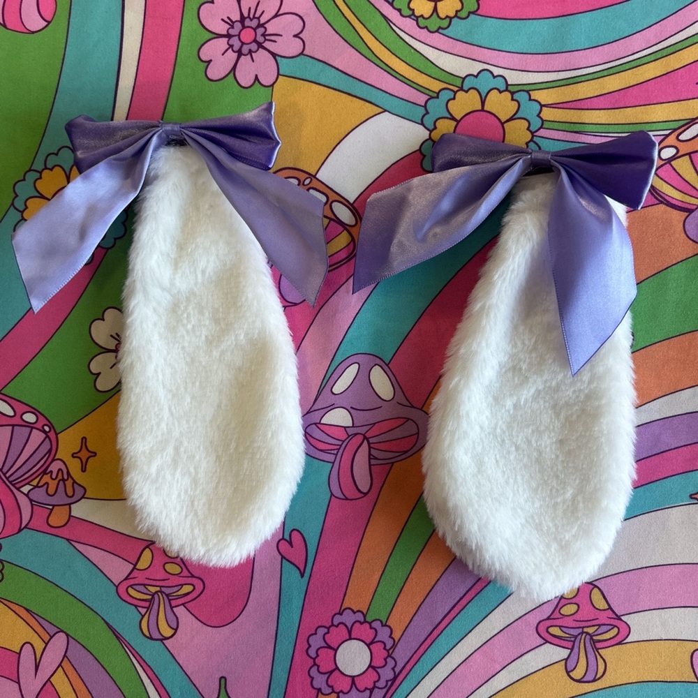 bunny hair clips 🐰🎀